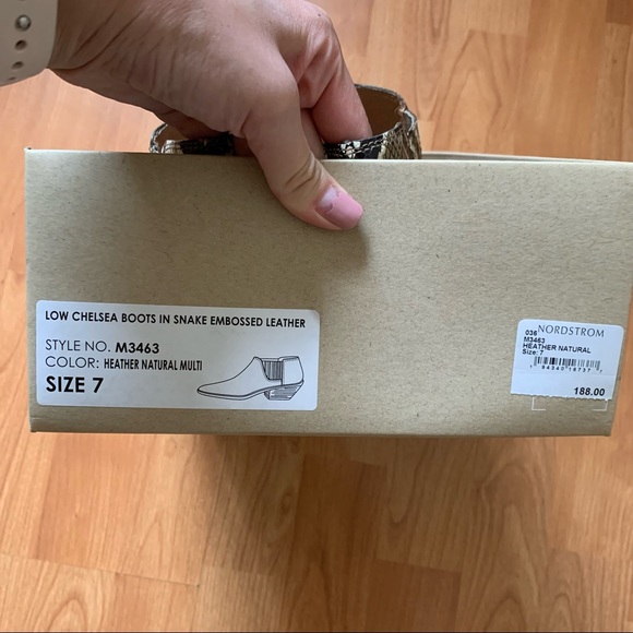 New Madewell Low Chelsea Boots in Snake Embossed Leather - Picture 8 of 10